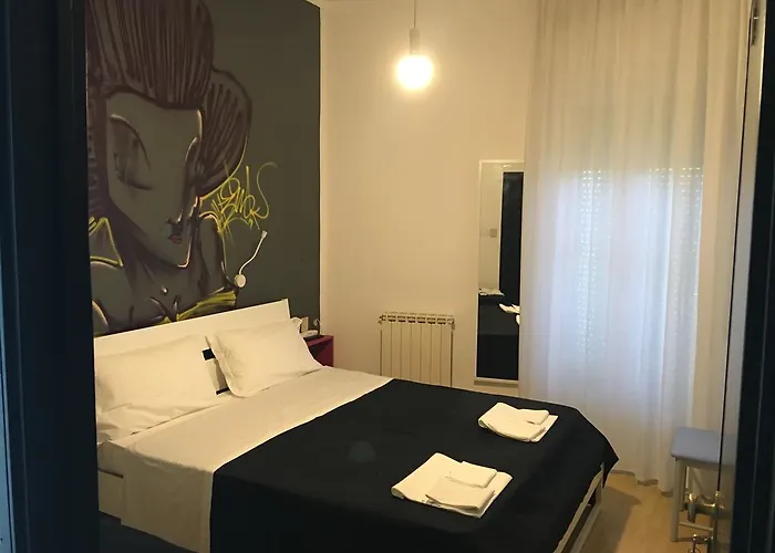 酒店 X 蓬他码头