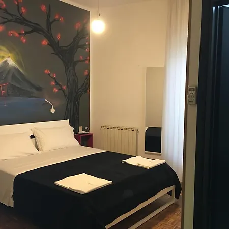 Hotel X 2*